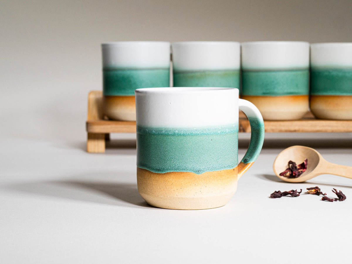 Ceramic Coffee Tea Mug with Handle Green White 14 oz Stoneware